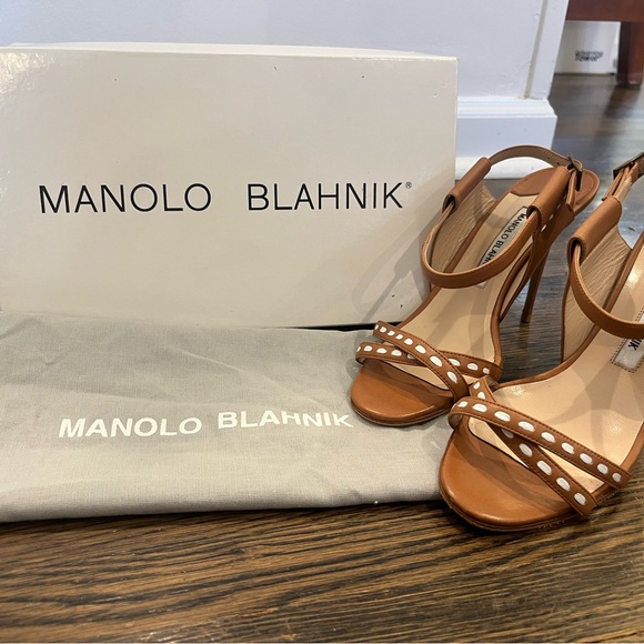 SOLD - Manolo Blahnik Leather Slingback Sandal - Picture 3 of 10